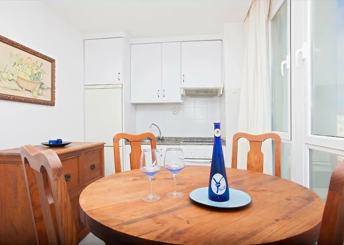 Ana Iris Playa De Jablillo Costa Teguise